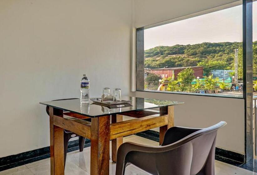 اتاق استاندارد با تخت بزرگ, Lake Paradise Mahabaleshwar