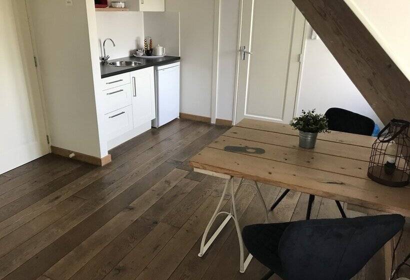 غرفة ديلوكس, T Veerhuys