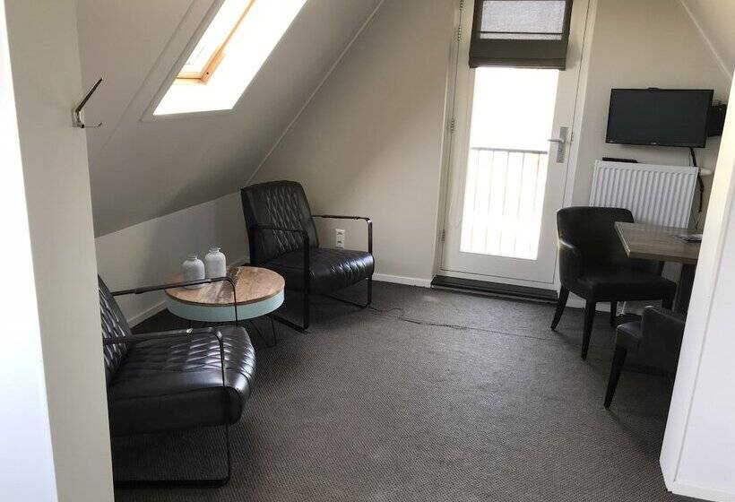 غرفة ديلوكس, T Veerhuys