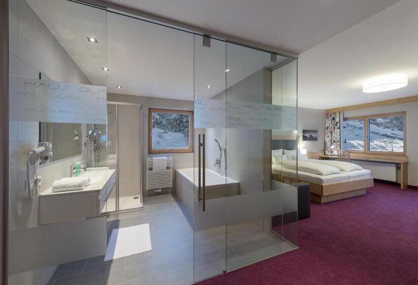 Номер Superior с Балконом, Skihotel Haus Gurgl