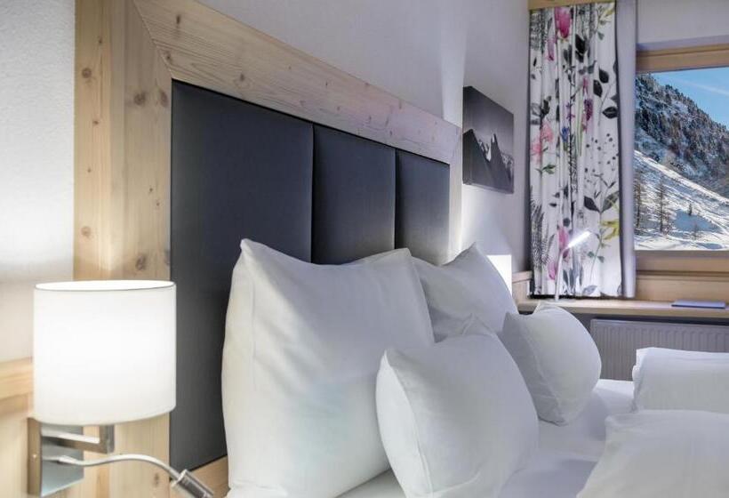 バルコニー付きスーペリアルーム, Skihotel Haus Gurgl