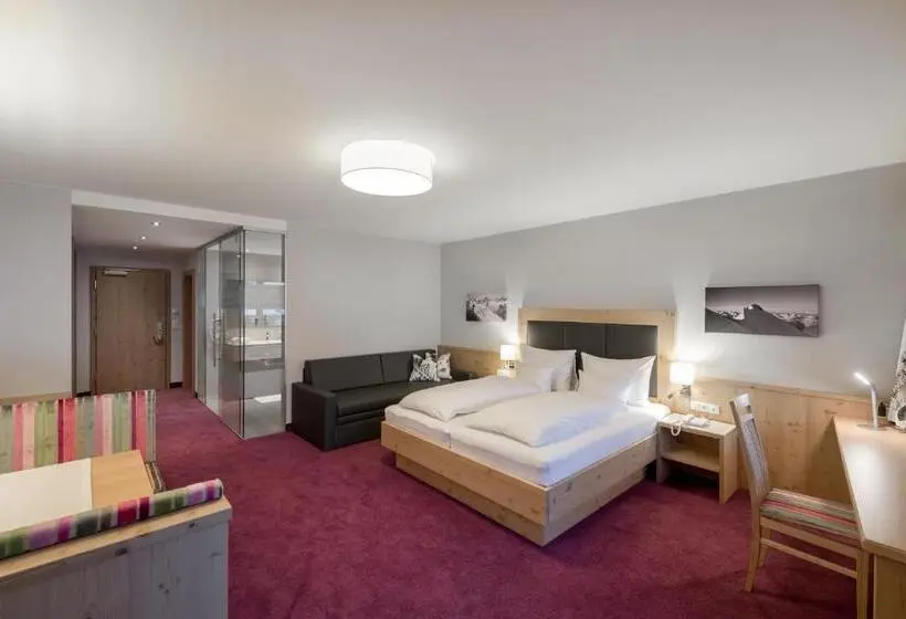 اتاق سوپریور با بالکن, Skihotel Haus Gurgl
