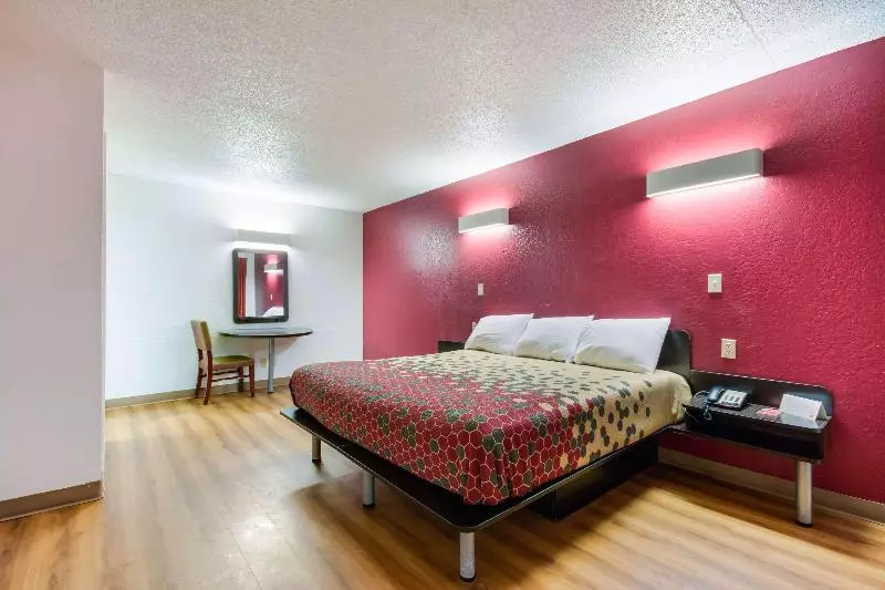 キングサイズベッドのスタンダードルーム, Econo Lodge
