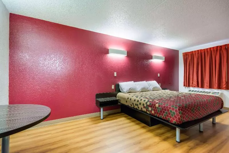 キングサイズベッドのスタンダードルーム, Econo Lodge