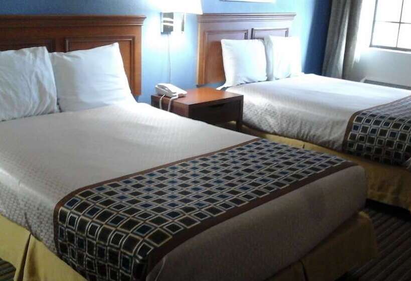 غرفه قياسيه سريرين مزدوجين, Knights Inn   Lithonia