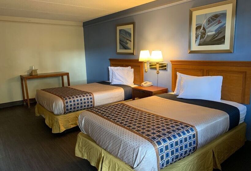 Номер Стандарт 2 Двуспальные Кровати, Knights Inn   Lithonia