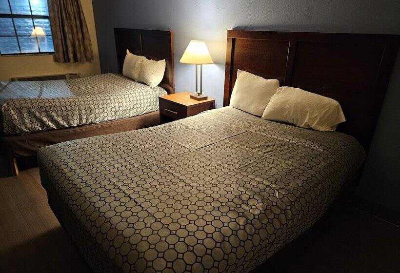 غرفه قياسيه سريرين مزدوجين, Knights Inn   Lithonia