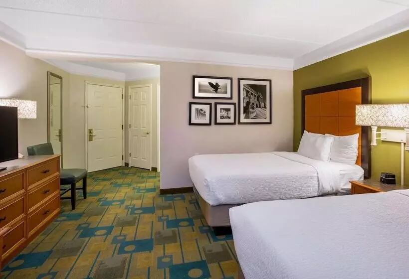 اتاق لوکس, La Quinta By Wyndham Greensboro Nc