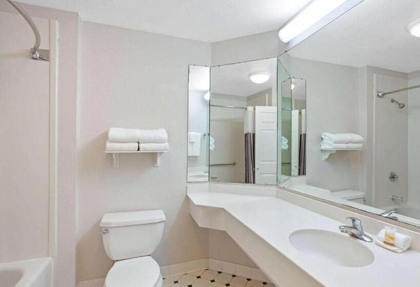 Номер Executive Кровать Кинг, La Quinta By Wyndham Houston Galleria Area