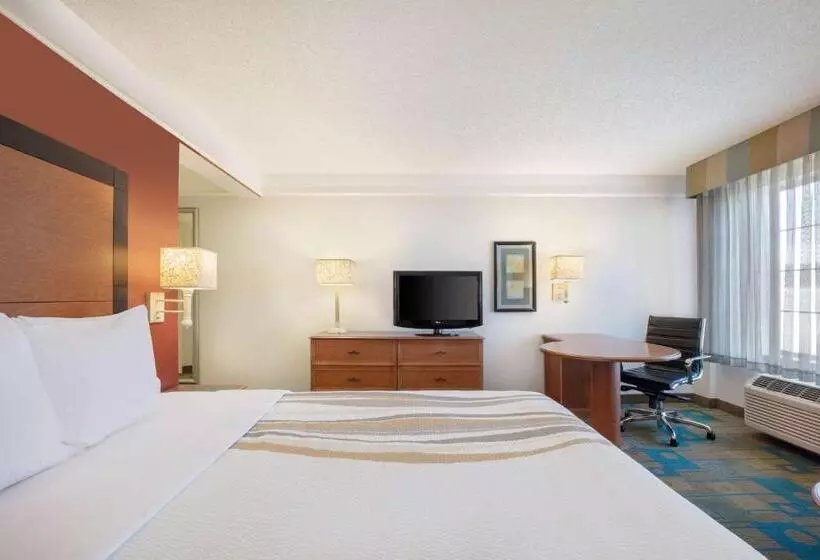 キングサイズベッドのエクゼクティブルーム, La Quinta Inn & Suites By Wyndham Ocala