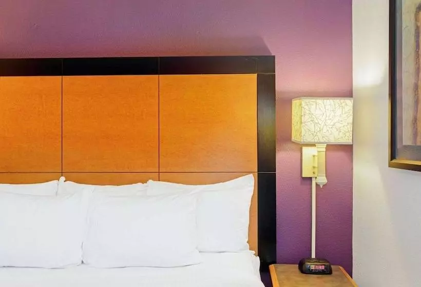 デラックスルーム, La Quinta By Wyndham Orlando I Drive/conv Center