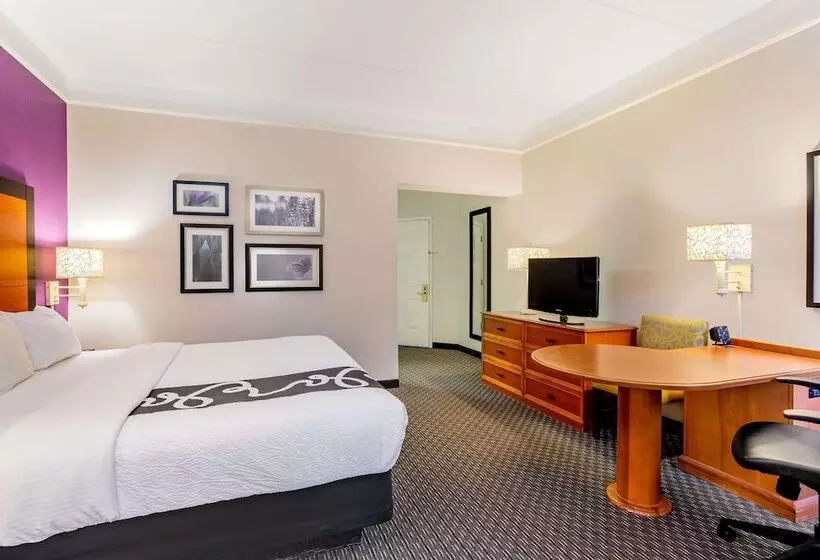 デラックスルーム, La Quinta By Wyndham Raleigh Durham Intl Ap