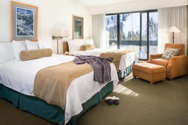 スタンダードスタジオ, Inn At Snowbird