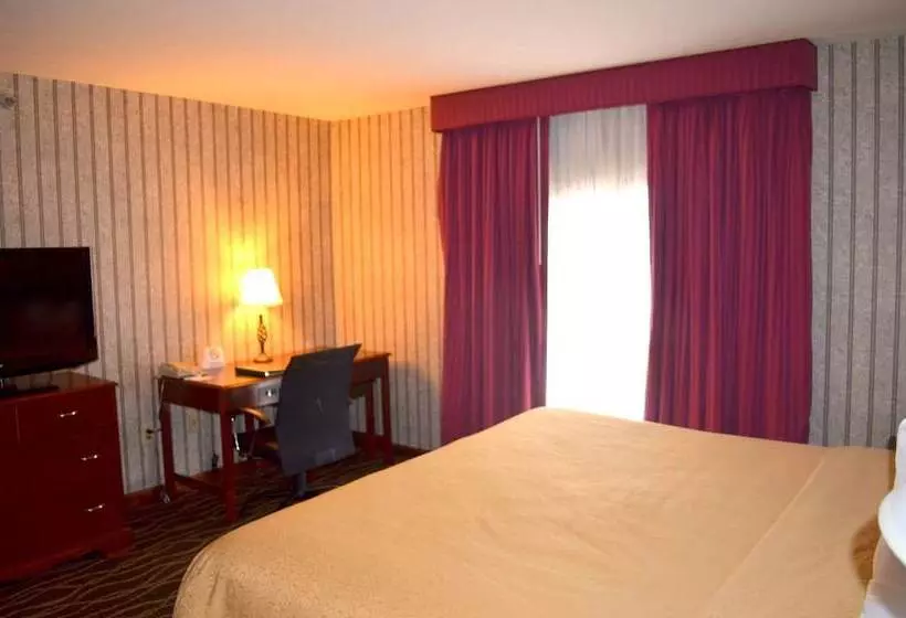 ２ダブルベッドのスタンダードルーム, Quality Inn & Suites Cincinnati I 275
