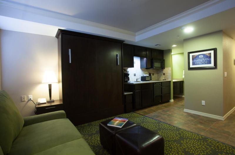 استودیوی استاندارد, London Bridge Resort