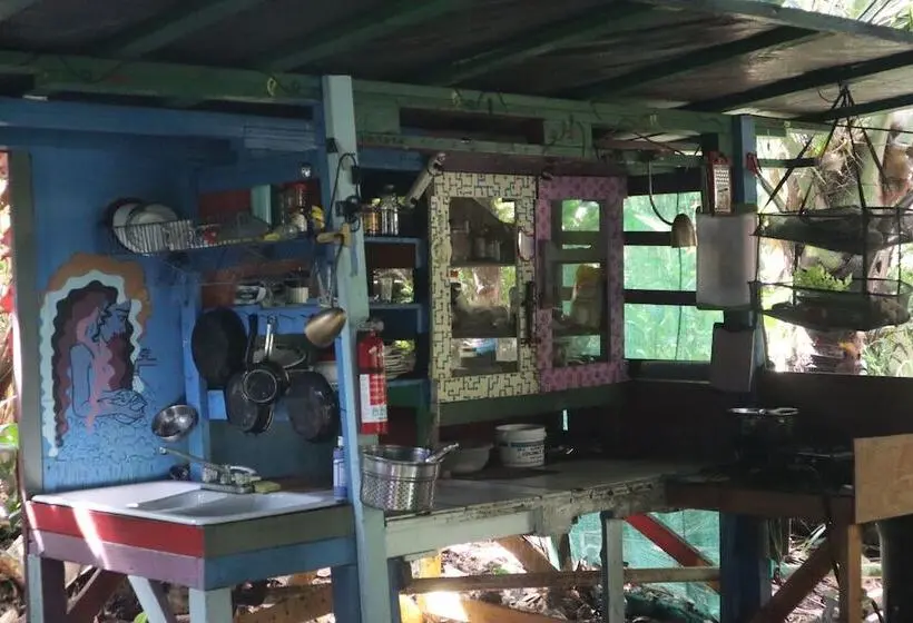 ルームシェアのワンベッド, Cinderland Ecovillage   Hostel