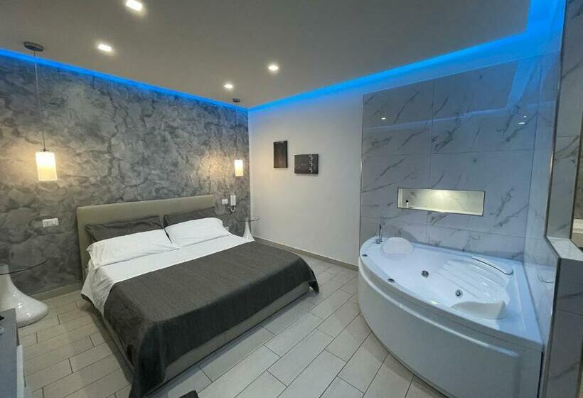 주니어 스위트, Arizona Motel