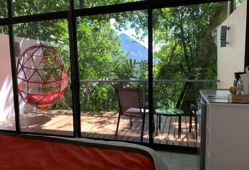 اتاق لوکس, Sangregado Lodge