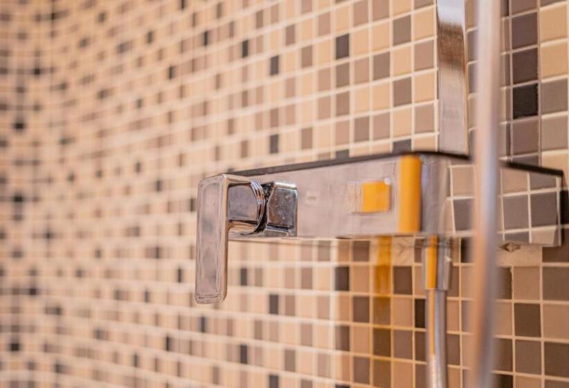 غرفة قياسية مطلّة علي البحيرة, Peam Snea Resort