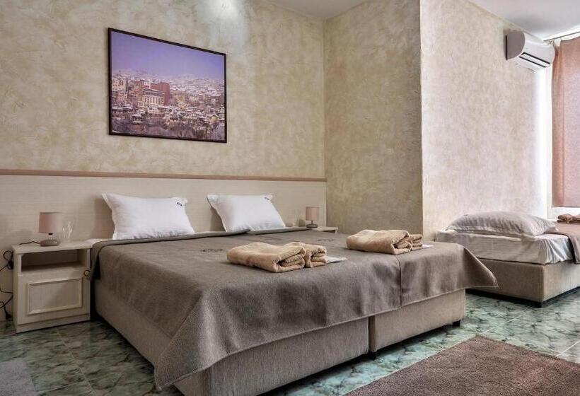 スタンダード４人部屋, Kings View