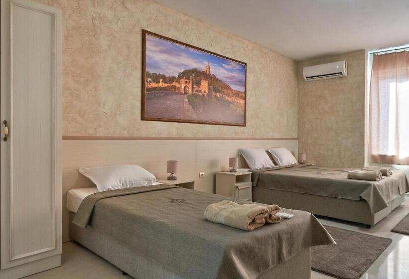 テラス付スタンダードルーム, Kings View