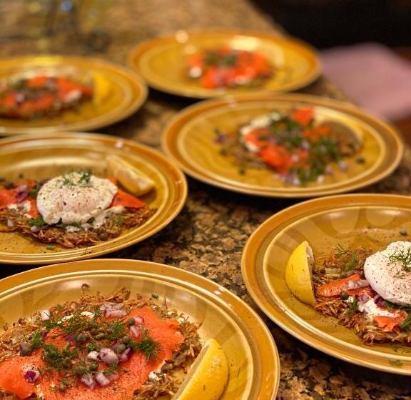 带大床的套房, Wildflower Ranch Inn