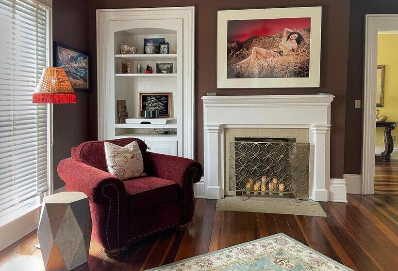 标准间带游泳池, Wildflower Ranch Inn