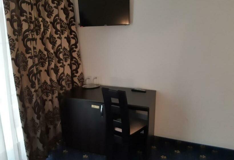 スタンダードルーム, Ro&mario Barlad