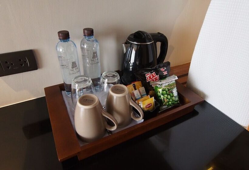 豪华房间, The Teak