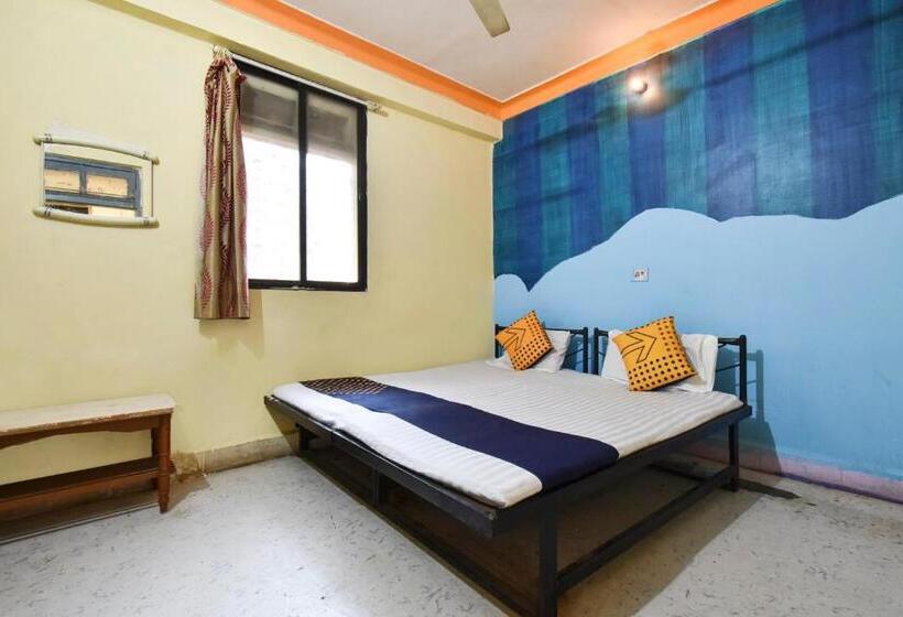 غرفة كلاسيكية ثلاثية, Spot On 64570 Hotel Deepali Lodging