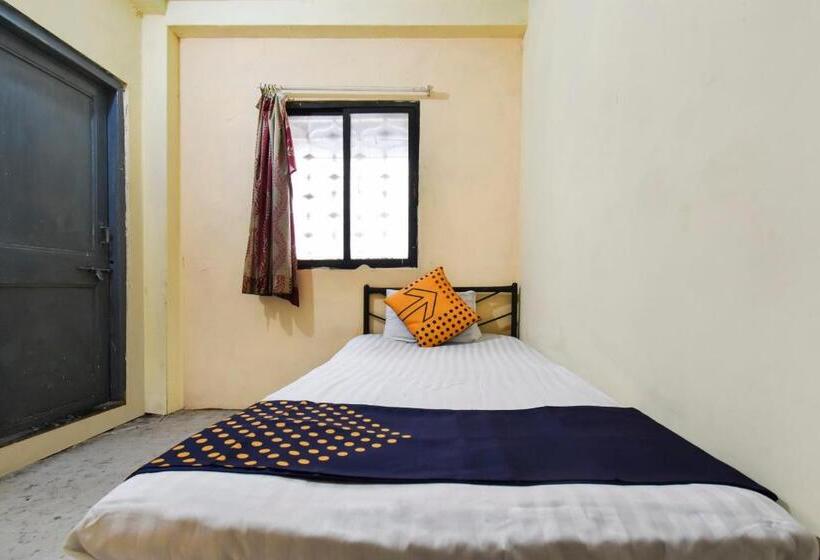 غرفة كلاسيكية ثلاثية, Spot On 64570 Hotel Deepali Lodging