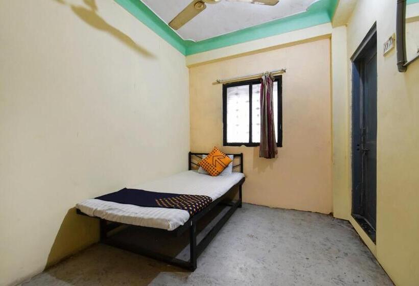 Трехместный Номер Классика, Spot On 64570 Hotel Deepali Lodging