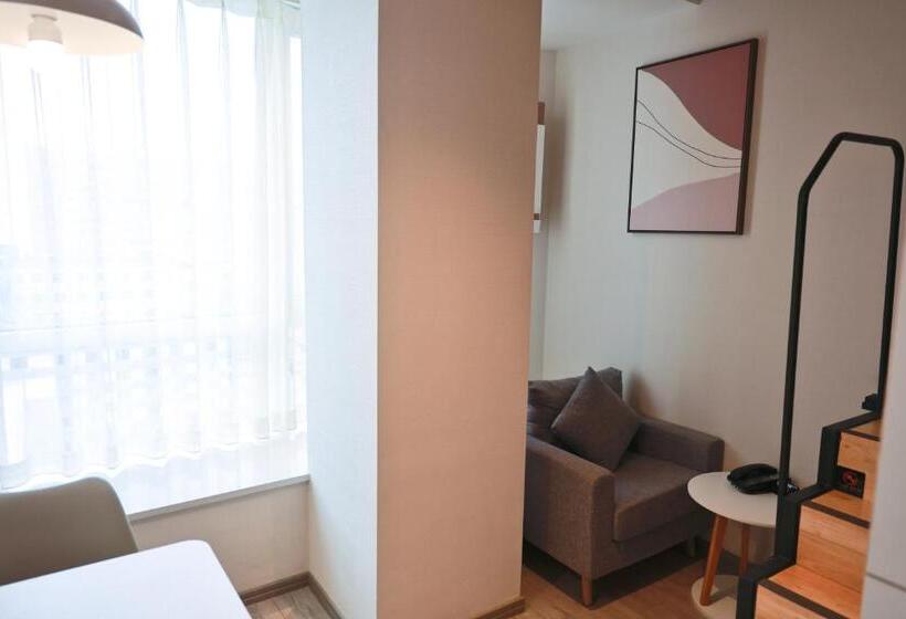 Номер Комфорт, Livefortuna Hotel One Glass Of Welcome Drink In The Comfort Room Before 2024 12 31