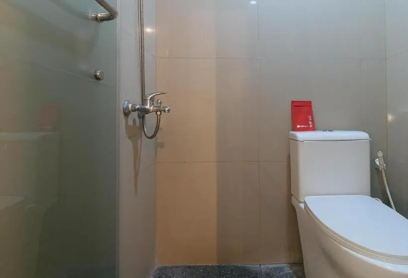 ファミリールーム, Reddoorz At V Plaza Hotel Manila