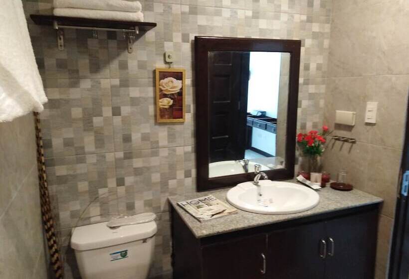 Suite Deluxe, Venezia Suites Hotel Iloilo