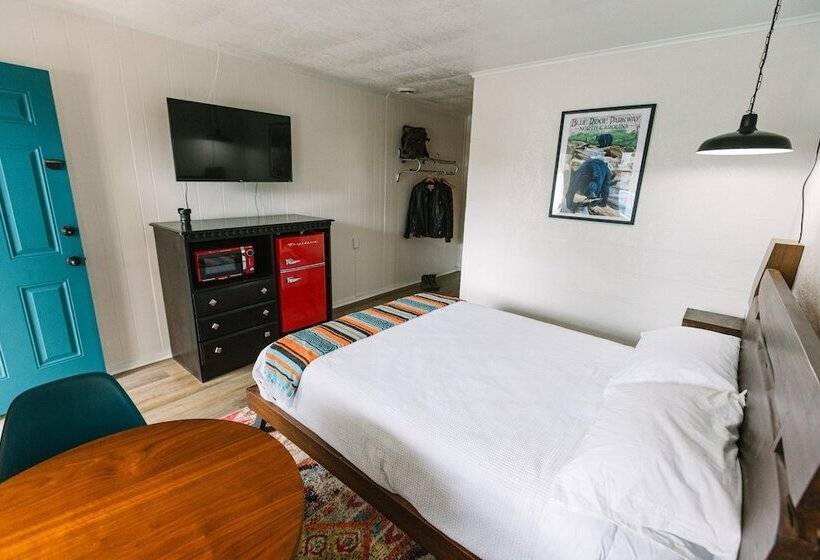 豪华单人间, Route 19 Inn