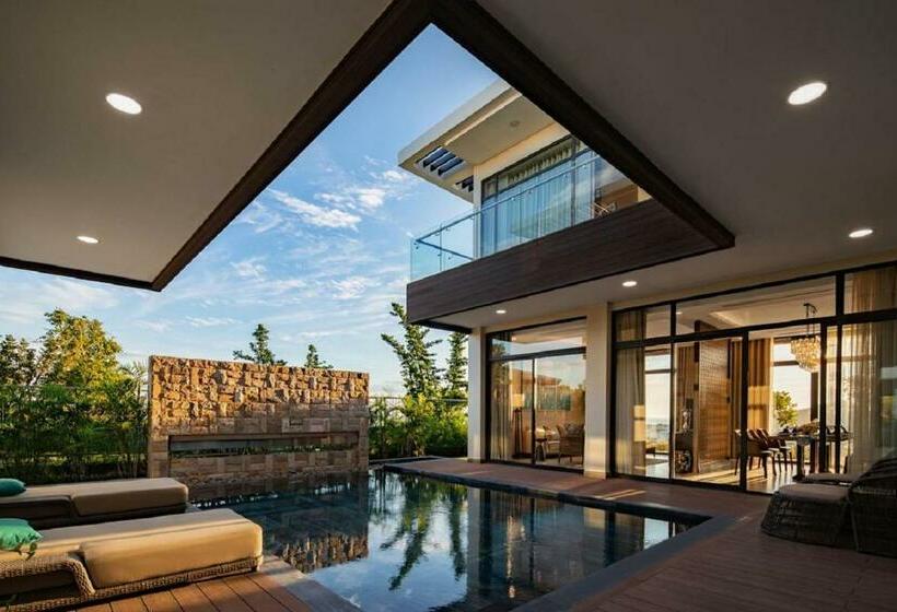 اتاق لوکس, Wyndham Grand Kn Paradise Cam Ranh