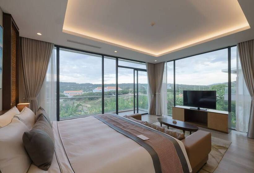 ویلای 3 خوابه, Wyndham Grand Kn Paradise Cam Ranh