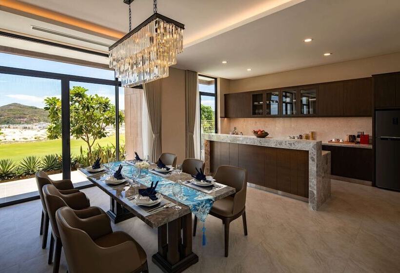 سوئیت 2 خوابه, Wyndham Grand Kn Paradise Cam Ranh