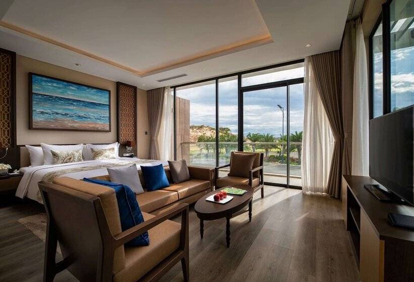 ویلای 3 خوابه, Wyndham Grand Kn Paradise Cam Ranh