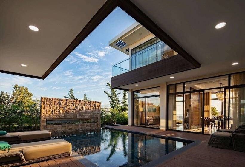 ویلای 3 خوابه, Wyndham Grand Kn Paradise Cam Ranh