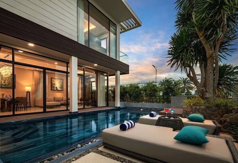 ویلای 3 خوابه, Wyndham Grand Kn Paradise Cam Ranh