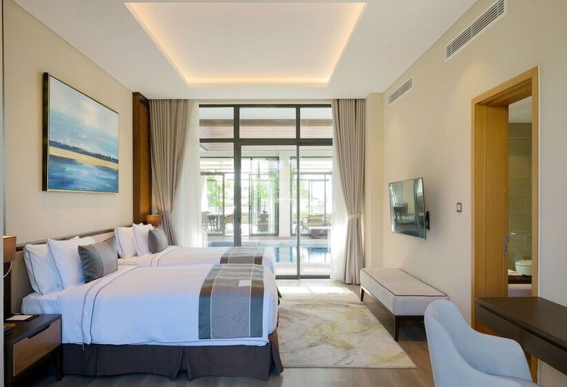 ویلای 4 خوابه, Wyndham Grand Kn Paradise Cam Ranh