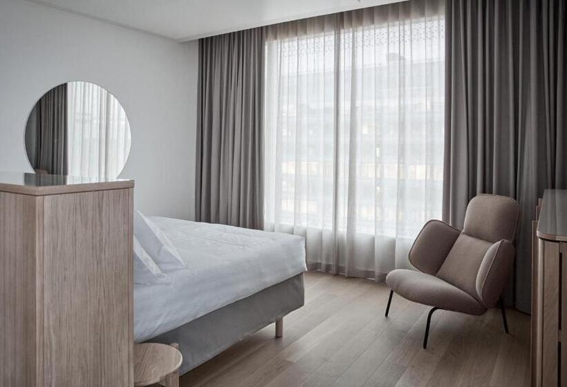 חדר דחוקס עם מיטת קינג, Original Sokos Hotel Tripla Helsinki