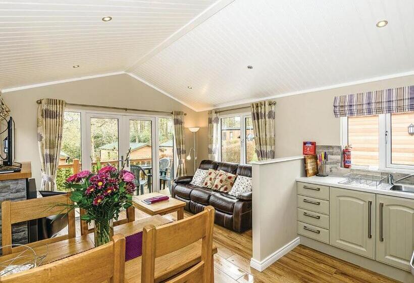 2ベッドルームハウス, Crake Valley