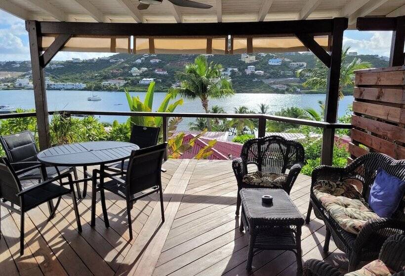 بانگلوی استاندارد, Les Balcons D'oyster Pond