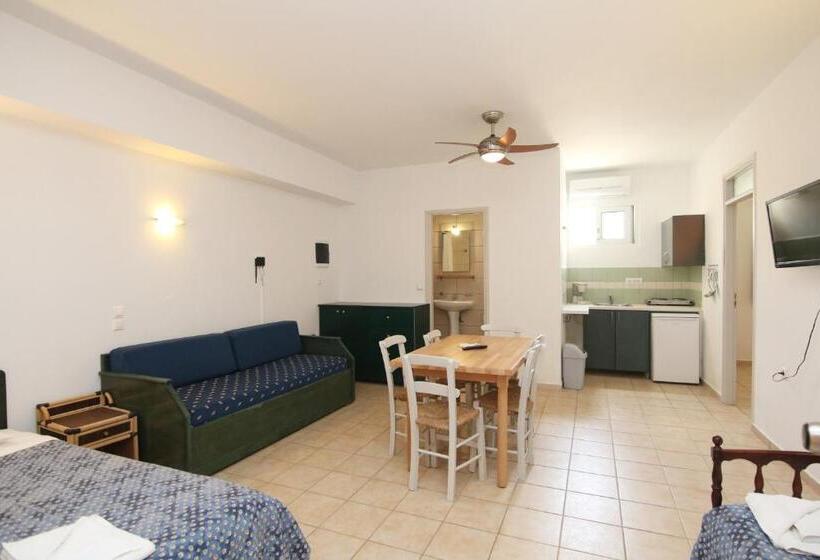 1베드룸 아파트 1층, Evropi