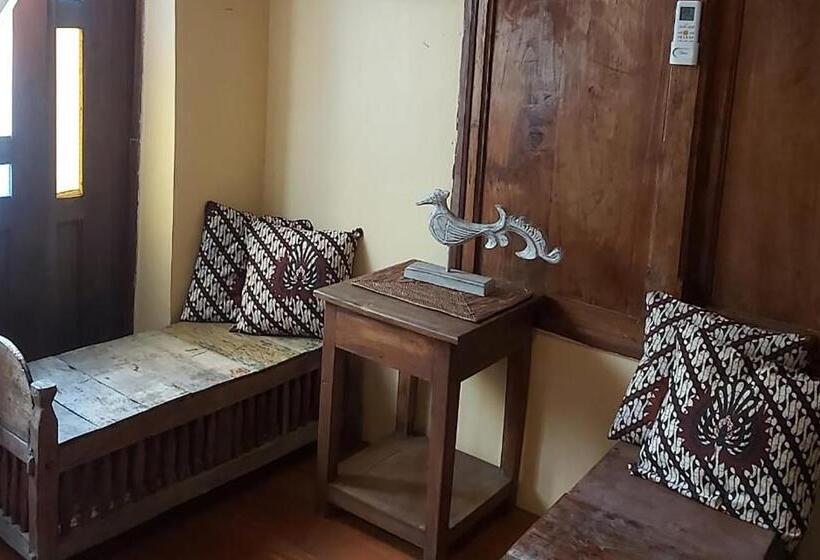 디럭스 룸, Twospaces Living At Wave And Chill House, Canggu