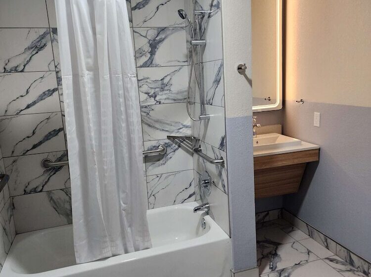 جناح لذوى الاحتياجات الخاصة, Best Western Buffalo Inn & Suites