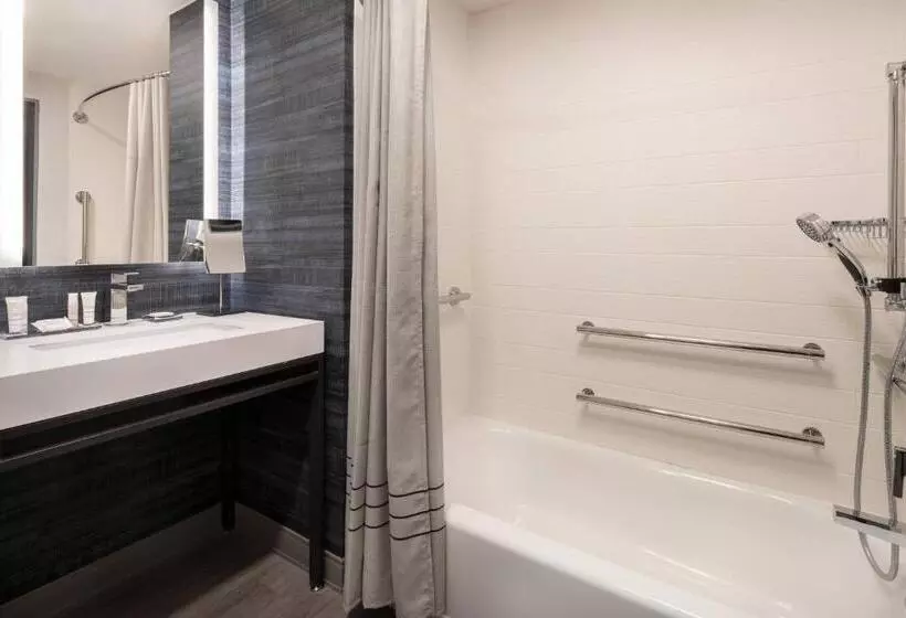 اتاق استاندارد با تخت بزرگ, Boulder Marriott